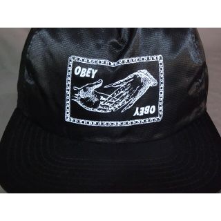 オベイ(OBEY)のオベイ【OBEY】ナイロン素材 イラストプリント入りCAP黒(キャップ)