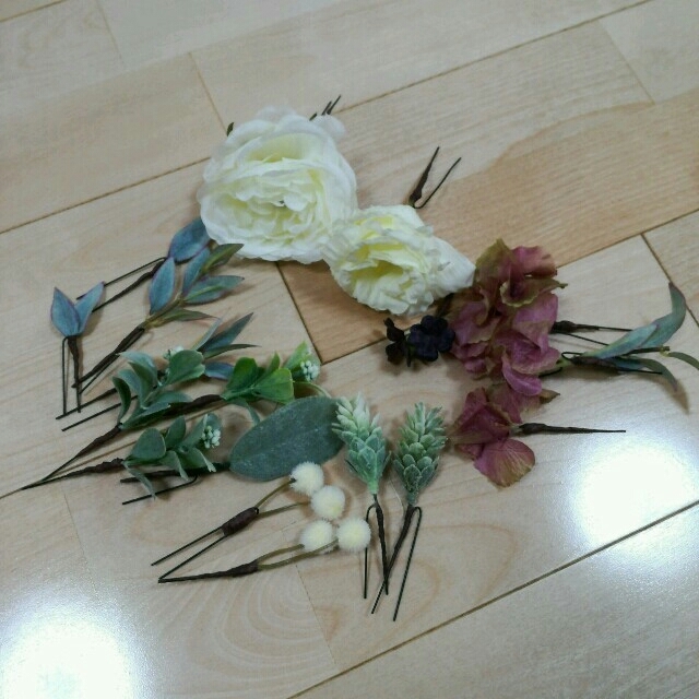 ウェディング ヘアアクセ 花の通販 By うさまる S Shop ラクマ