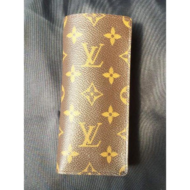 LOUIS VUITTON(ルイヴィトン)のルイヴィトン モノグラム メガネケース レディースのファッション小物(サングラス/メガネ)の商品写真