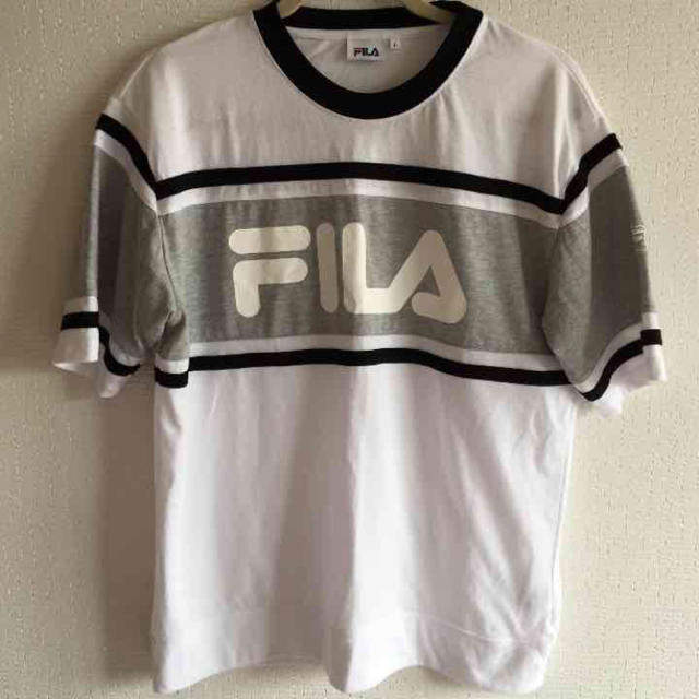 FILA(フィラ)の【ななさん取り置き済み】FILA Tシャツ レディースのトップス(Tシャツ(半袖/袖なし))の商品写真