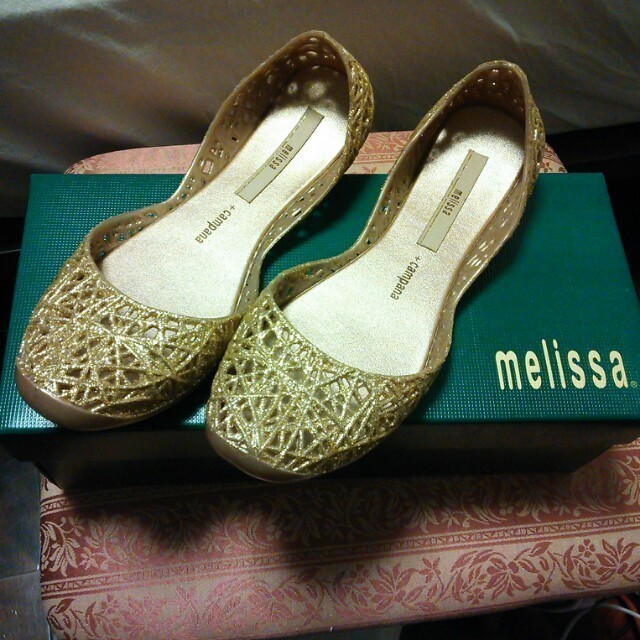 melissa(メリッサ)の新品melissa♡goldﾍﾟﾀﾝｺ靴 レディースの靴/シューズ(ハイヒール/パンプス)の商品写真