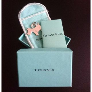 ティファニー(Tiffany & Co.)のティファニー／TIFFANY　スコッティドッグタグチャーム☆箱・説明書付き(キーホルダー)