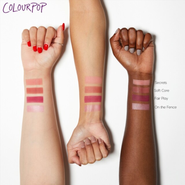 colourpop(カラーポップ)の最終値下中　カラーポップ　プレストアイシャドウ4色パレット ColourPop コスメ/美容のベースメイク/化粧品(アイシャドウ)の商品写真
