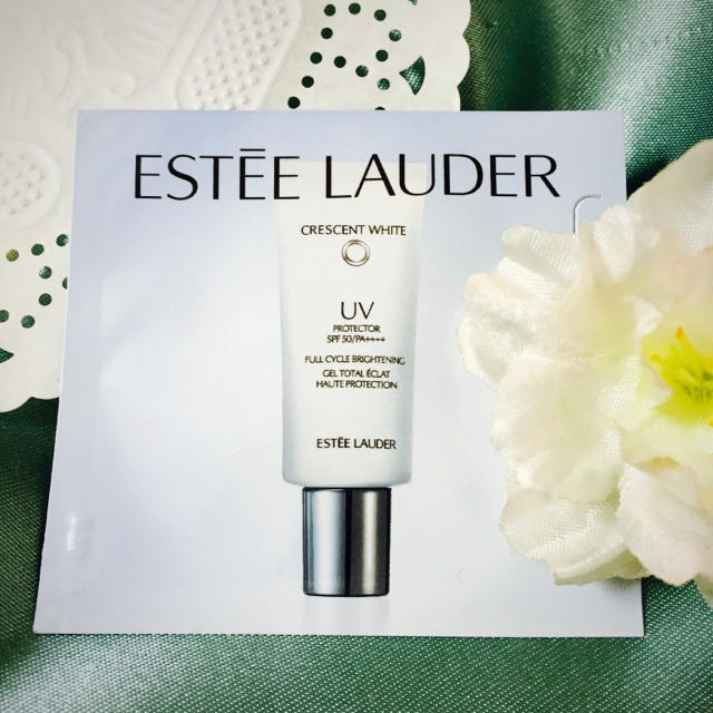 Estee Lauder(エスティローダー)のエスティーローダー♡クレッセント ホワイト UVプロテクター コスメ/美容のベースメイク/化粧品(化粧下地)の商品写真