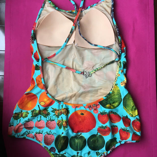 Gucci(グッチ)のGUCCI  トロピカルプリントワンピー水着 レディースの水着/浴衣(水着)の商品写真