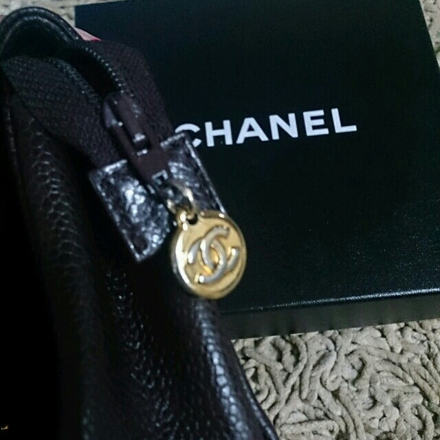 CHANEL - 正規品 CHANEL シャネル キャビアスキン ミラー付き ポーチの