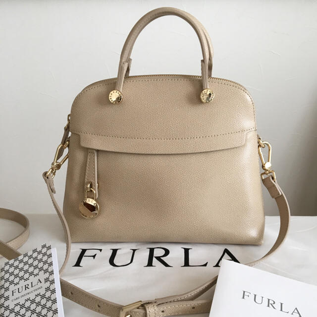 ポイント2倍 FURLA パイパー ベージュ - 通販 - motelparati.com.br