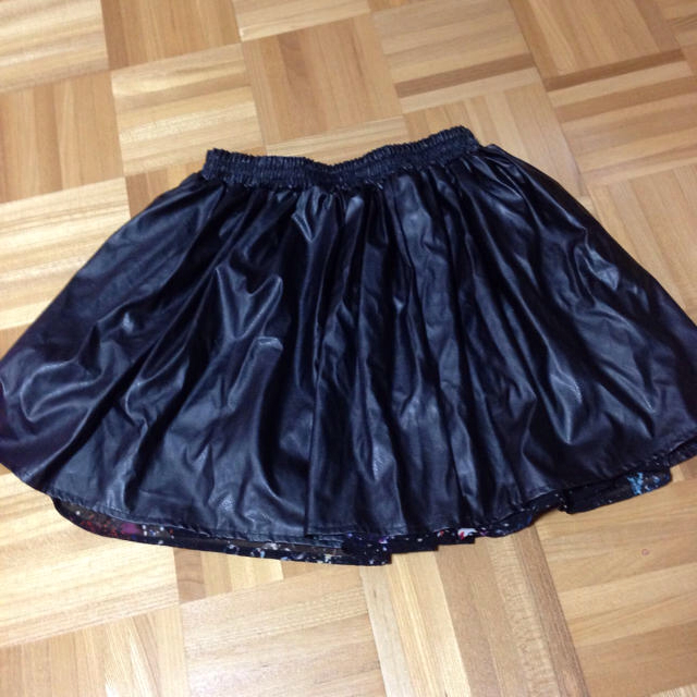 WEGO(ウィゴー)の宇宙柄スカート レディースのスカート(ひざ丈スカート)の商品写真