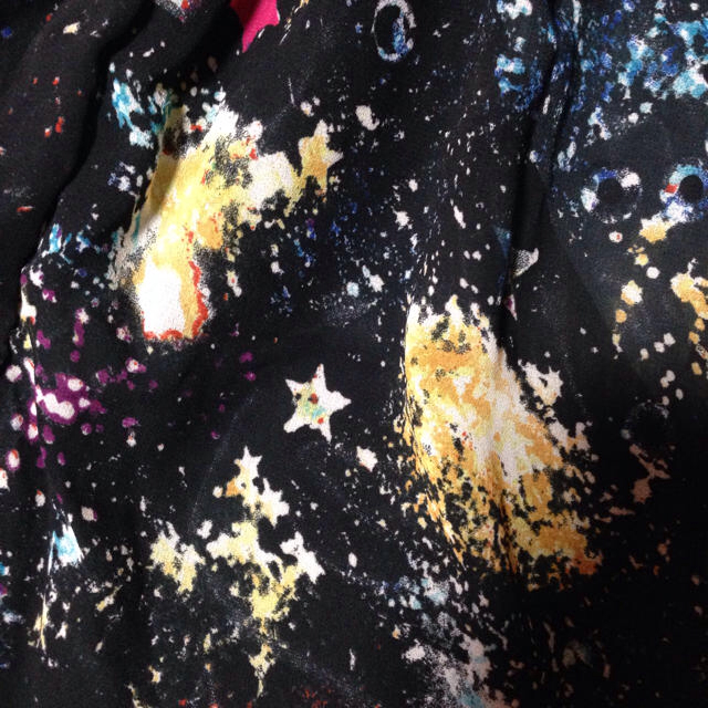 WEGO(ウィゴー)の宇宙柄スカート レディースのスカート(ひざ丈スカート)の商品写真