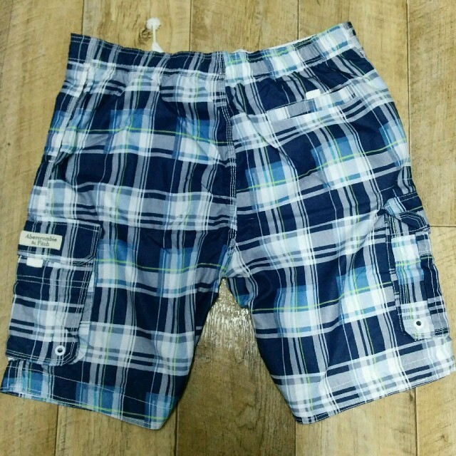 Abercrombie&Fitch(アバクロンビーアンドフィッチ)の最安値新品【XL】アバクロ水着 メンズの水着/浴衣(水着)の商品写真