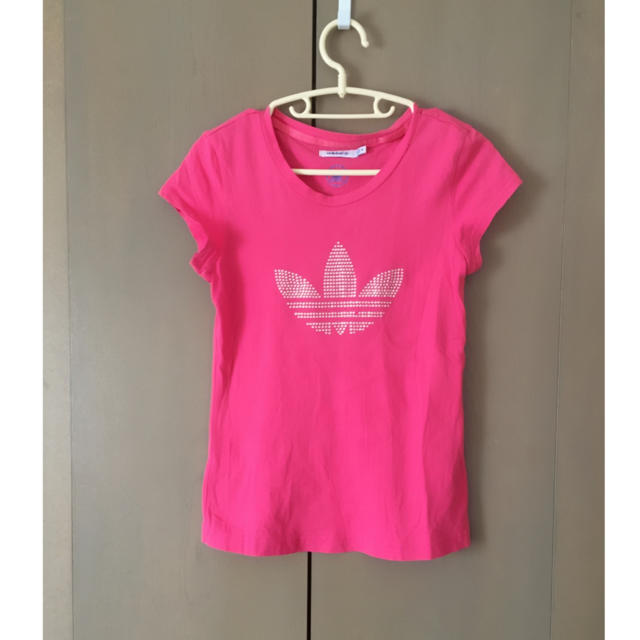 adidas(アディダス)の専用 レディースのトップス(Tシャツ(半袖/袖なし))の商品写真