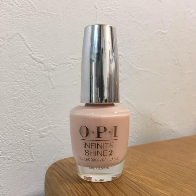 OPI(オーピーアイ)の新品 L31 OPI インフィニットシャイン 速乾 乳白色 コスメ/美容のネイル(マニキュア)の商品写真