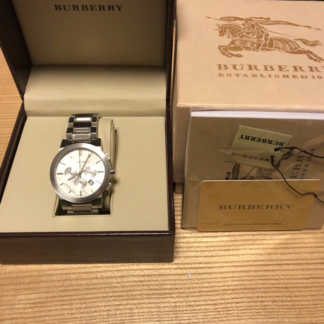 BURBERRY(バーバリー)のバーバリー腕時計bu9350 ブランド専用ボックス 保障カード付き！ メンズの時計(金属ベルト)の商品写真