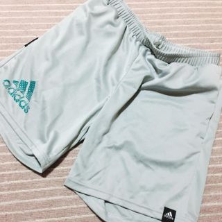 アディダス(adidas)のadidas ハーフパンツ(ハーフパンツ)