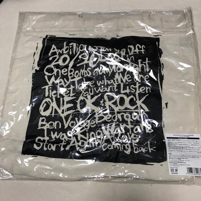 ONE OK ROCK(ワンオクロック)の新品未開封 ONE OK ROCK トートバッグ エンタメ/ホビーのタレントグッズ(ミュージシャン)の商品写真