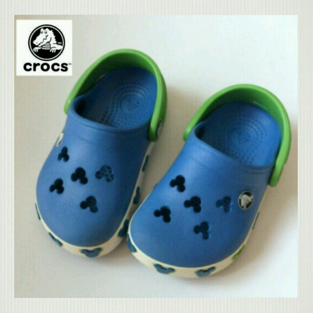 crocs(クロックス)のクロックス ミッキー☆4c5☆ベビー キッズ  キッズ/ベビー/マタニティのベビー靴/シューズ(~14cm)(サンダル)の商品写真