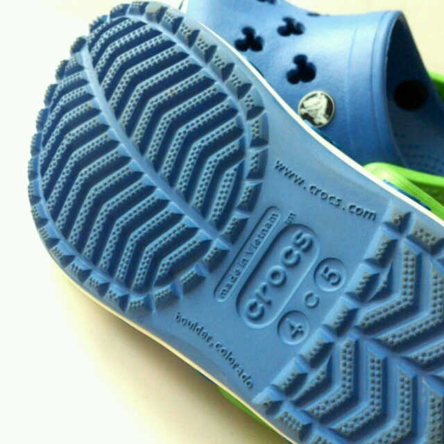 crocs(クロックス)のクロックス ミッキー☆4c5☆ベビー キッズ  キッズ/ベビー/マタニティのベビー靴/シューズ(~14cm)(サンダル)の商品写真