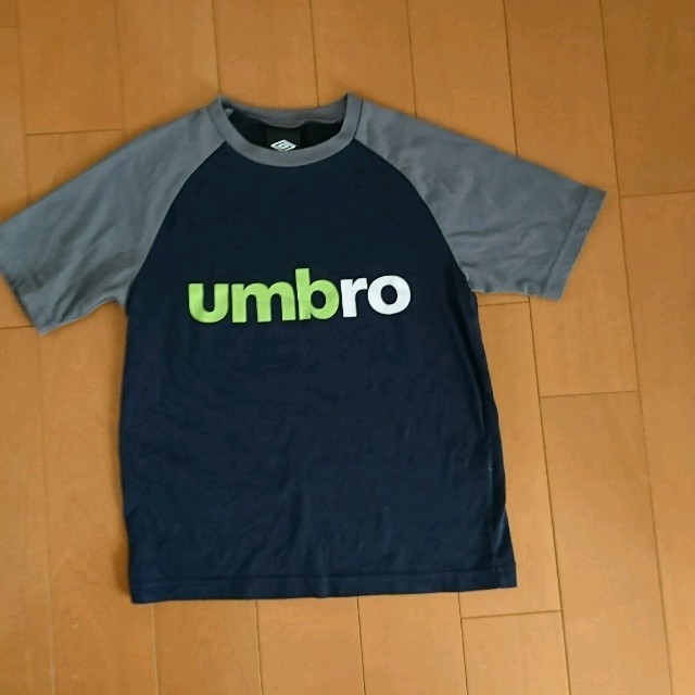 UMBRO(アンブロ)のゆうりん様 キッズ/ベビー/マタニティのキッズ服男の子用(90cm~)(Tシャツ/カットソー)の商品写真