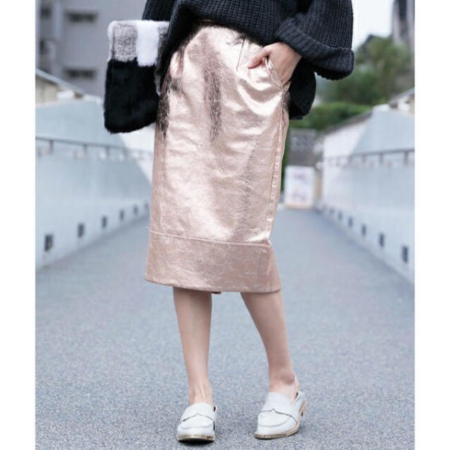 H.P.FRANCE(アッシュペーフランス)の【ameri vintage】FOIL TIGHT SKIRT レディースのスカート(ひざ丈スカート)の商品写真