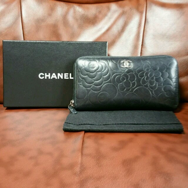 CHANEL(シャネル)のCHANEL カメリア ジッピーウォレット レディースのファッション小物(財布)の商品写真