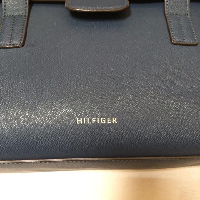 TOMMY HILFIGER(トミーヒルフィガー)のトミーヒルフィガー  バッグ  美品 レディースのバッグ(ショルダーバッグ)の商品写真