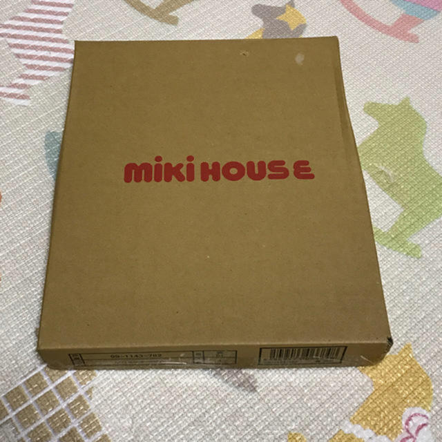 mikihouse(ミキハウス)のミキハウス ミニテーブル 非売品 新品 キッズ/ベビー/マタニティのキッズ/ベビー/マタニティ その他(その他)の商品写真