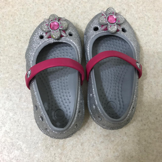 crocs(クロックス)のクロックス13cm キッズ/ベビー/マタニティのベビー靴/シューズ(~14cm)(サンダル)の商品写真