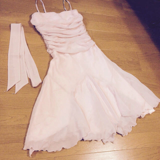 レッセパッセ(LAISSE PASSE)のレッセパッセ♡ピンク ドレス(ミディアムドレス)