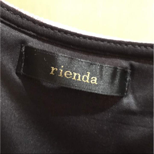 rienda(リエンダ)のrienda フラワーモチーフワンピース\❤︎/ レディースのワンピース(ひざ丈ワンピース)の商品写真