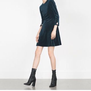 ザラ(ZARA)のシャイニーベルベットワンピース(ミニワンピース)