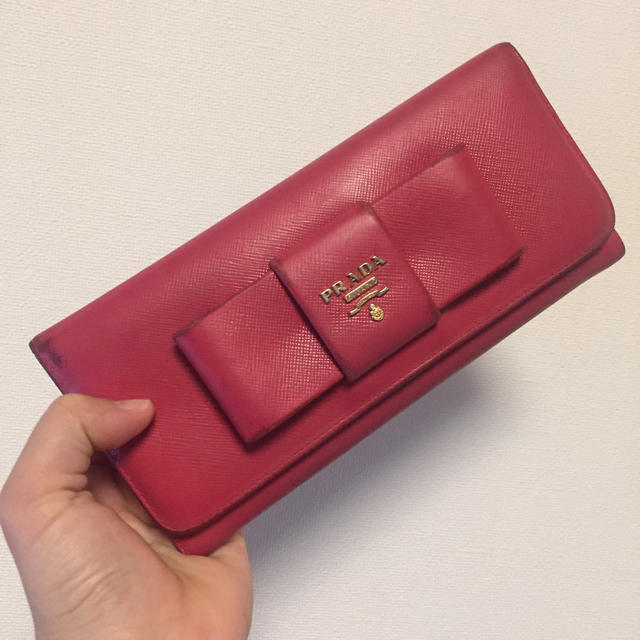 PRADA(プラダ)のPRADA サフィアーノリボン財布 中古 レディースのファッション小物(財布)の商品写真
