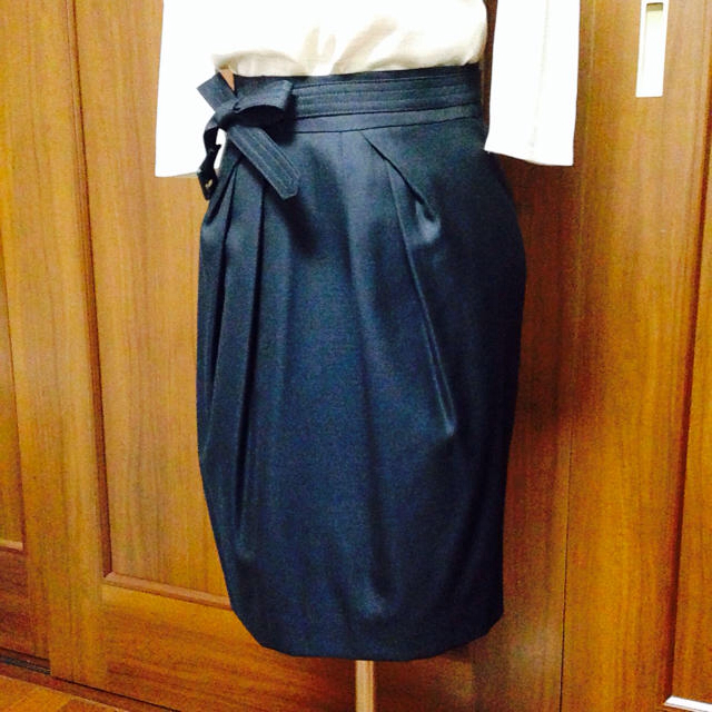 TOMORROWLAND(トゥモローランド)の★BALLSEY★コクーンスカート 34 レディースのスカート(ひざ丈スカート)の商品写真