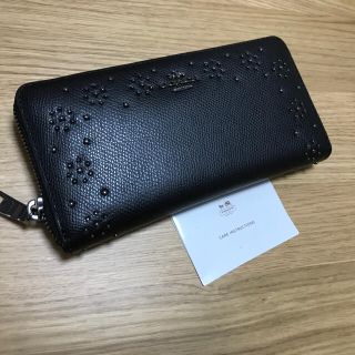 コーチ(COACH)の正規品 COACH ボーダースタッズ 長財布(財布)