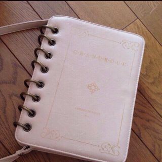 スピンズ(SPINNS)のBOOK型バック(ショルダーバッグ)