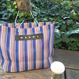 Marni - マルニフラワーカフェ ストライプメッシュトートバッグ