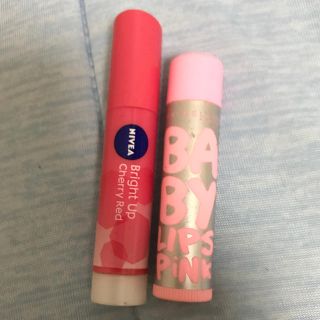 メイベリン(MAYBELLINE)のニベア、メイベリンの色付きリップ2本セット♡(リップケア/リップクリーム)