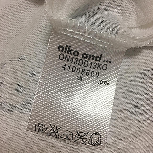 niko and...(ニコアンド)の半袖Tシャツ レディースのトップス(Tシャツ(半袖/袖なし))の商品写真