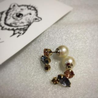 スメリー(SMELLY)のf 新品 SMELLYアーバンリサーチ リバーシブルビジューピアス(ピアス)