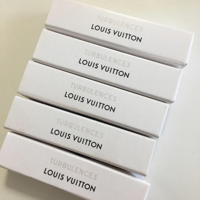 LOUIS VUITTON(ルイヴィトン)のルイヴィトン香水♡タービュレンス１点 コスメ/美容の香水(ユニセックス)の商品写真