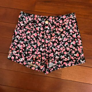 エイチアンドエム(H&M)のショートパンツ 新品！ H&M(ショートパンツ)