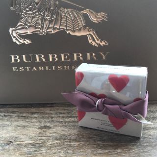 バーバリー(BURBERRY)の【♡♡様専用】フリルパック(チーク)