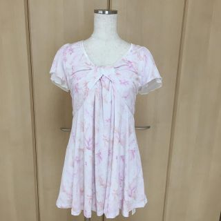 セシルマクビー(CECIL McBEE)の新品＊セシルマクビー フラワープリント トップス(カットソー(半袖/袖なし))