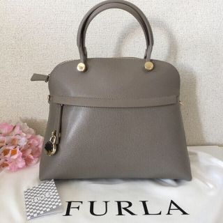 フルラ(Furla)のラスト1点！FURLA☆大人気 PIPER「Mサイズ」定価6.0万サッビアグレー(ハンドバッグ)