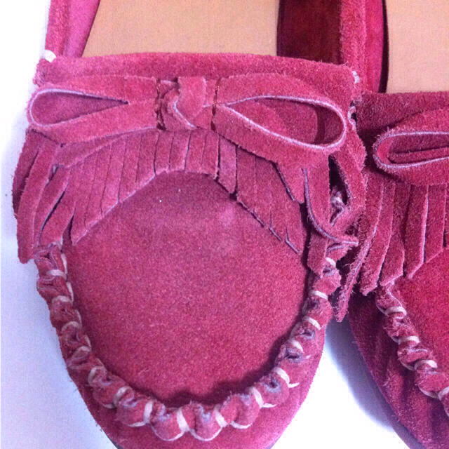 RANDA(ランダ)の本革スエードフリンジモカシン レディースの靴/シューズ(ローファー/革靴)の商品写真