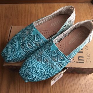 トムズ(TOMS)のTOMS♡レースシューズ♡新品(スリッポン/モカシン)