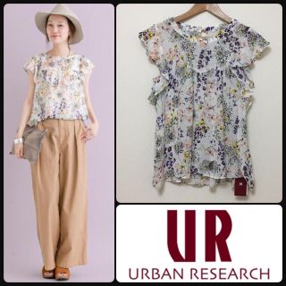 アーバンリサーチ(URBAN RESEARCH)の新品 フラワーブラウス アーバンリサーチ(シャツ/ブラウス(半袖/袖なし))