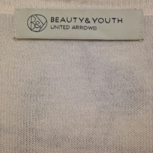 BEAUTY&YOUTH UNITED ARROWS(ビューティアンドユースユナイテッドアローズ)の発送前限定☆B&Yカーディガン レディースのトップス(カーディガン)の商品写真