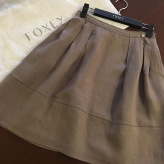 フォクシー(FOXEY)の超美品☆完売☆FOXEY☆リネンスカート ベルフラワー☆ココアブラウン38(ひざ丈スカート)