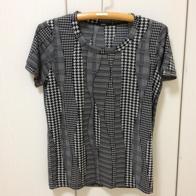EMODA(エモダ)のEMODA クールNC千鳥TS レディースのトップス(Tシャツ(半袖/袖なし))の商品写真