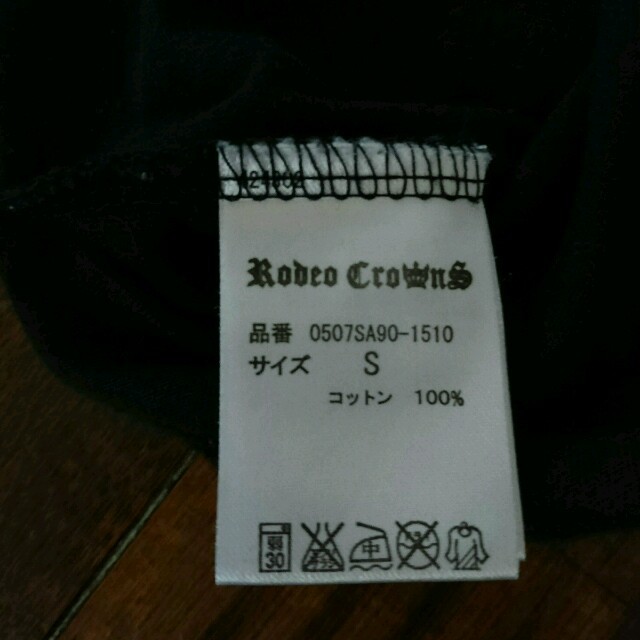 RODEO CROWNS(ロデオクラウンズ)のロデオクラウンズ 黒Tシャツ レディースのトップス(Tシャツ(半袖/袖なし))の商品写真